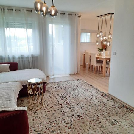 Moderne 3Zimmer Wohnung, In Koenigsbrunn Bei Augsburg Bagian luar foto