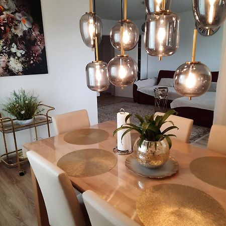 Moderne 3Zimmer Wohnung, In Koenigsbrunn Bei Augsburg Bagian luar foto