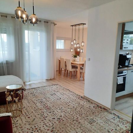 Moderne 3Zimmer Wohnung, In Koenigsbrunn Bei Augsburg Bagian luar foto