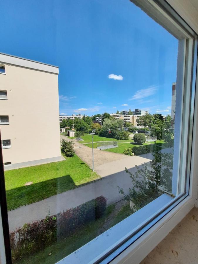 Moderne 3Zimmer Wohnung, In Koenigsbrunn Bei Augsburg Bagian luar foto
