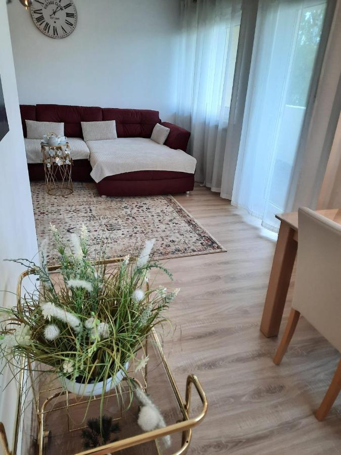 Moderne 3Zimmer Wohnung, In Koenigsbrunn Bei Augsburg Bagian luar foto