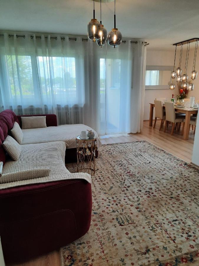 Moderne 3Zimmer Wohnung, In Koenigsbrunn Bei Augsburg Bagian luar foto