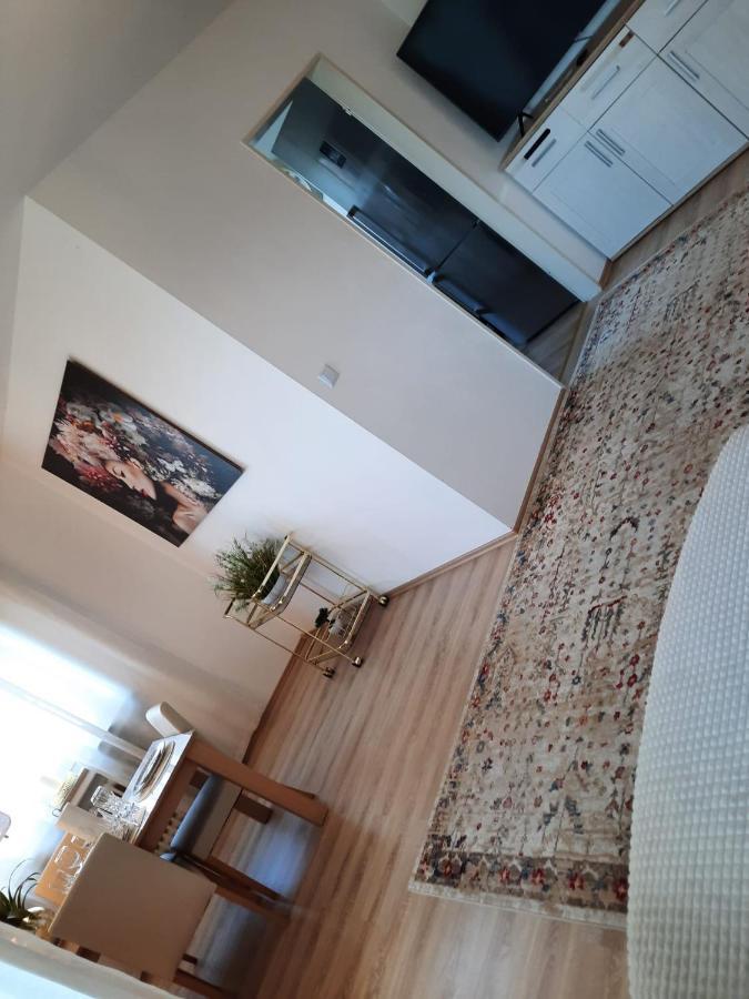 Moderne 3Zimmer Wohnung, In Koenigsbrunn Bei Augsburg Bagian luar foto